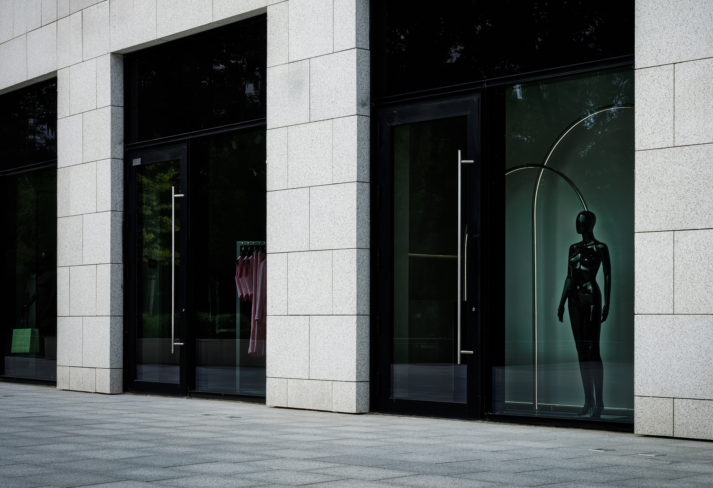 store front with black mannequin